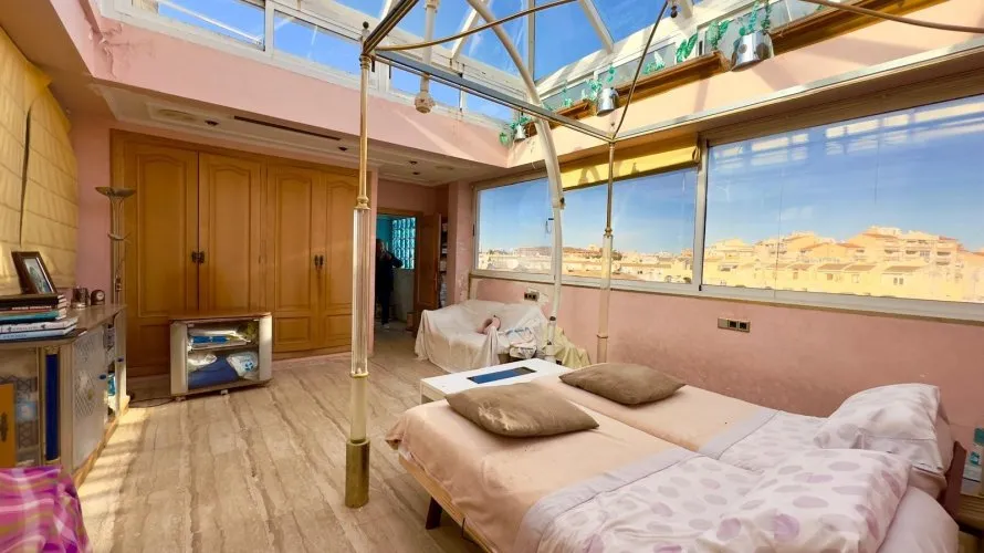 Ático de 2 dormitorios en Torrevieja, España No. 655 № 23