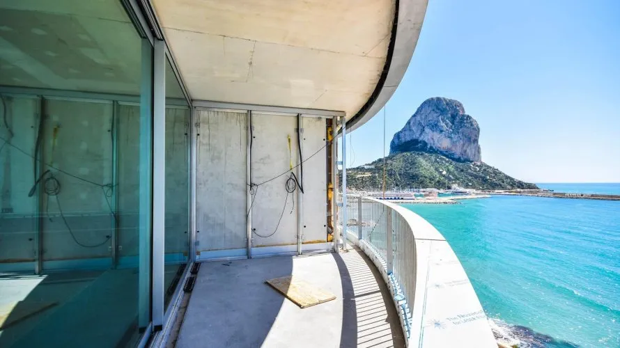 Apartamento de 4 dormitorios en Calpe, España No. 392 № 19