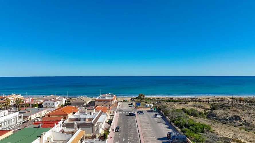 Bungalow de 75m² en Torrevieja, España No. 653 № 26