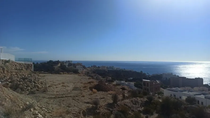 Villa de 4 dormitorios en Villajoyosa, España No. 239 № 12