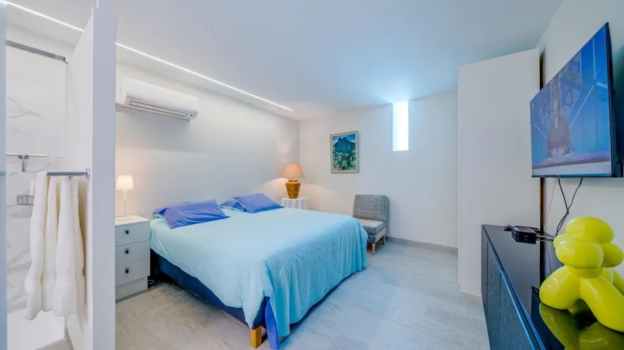Villa de 5 dormitorios en Finestrat, España No. 344 № 23