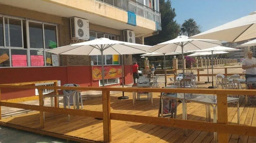 Propiedad comercial de 400m² en Torrevieja, España No. 400 № 14
