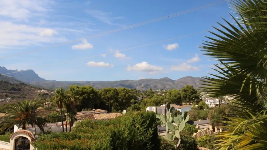 Villa de 5 dormitorios en Calpe, España No. 238 № 24