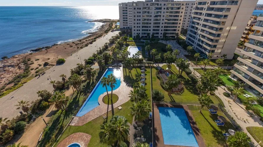 Ático de 3 dormitorios en Torrevieja, España No. 690 № 15