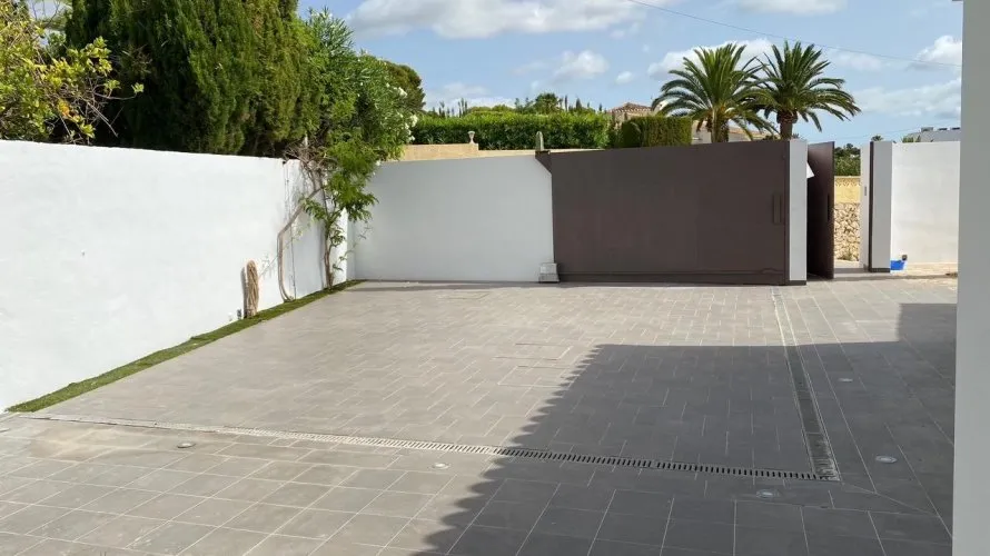 Villa de 4 dormitorios en Moraira, España No. 534 № 17