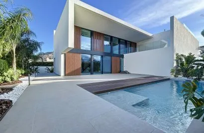 Villa de 3 dormitorios en Albir, España No. 558
