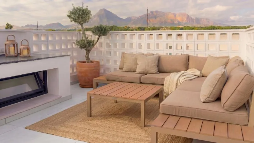 Villa de 3 dormitorios en Albir, España No. 699