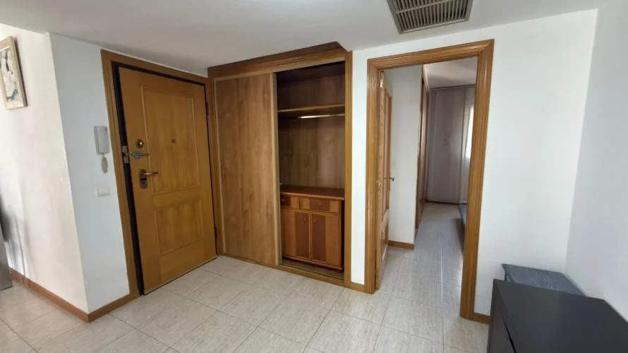 Apartamento de 2 dormitorios en Villajoyosa, España No. 747 № 11