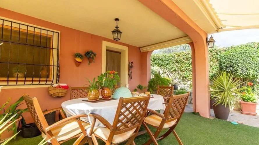 Apartamento de 4 dormitorios en Finestrat, España No. 688 № 4