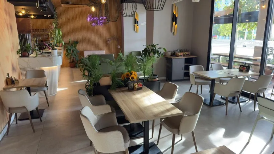 Propiedad comercial de 290m² en Benidorm, España No. 206 № 9