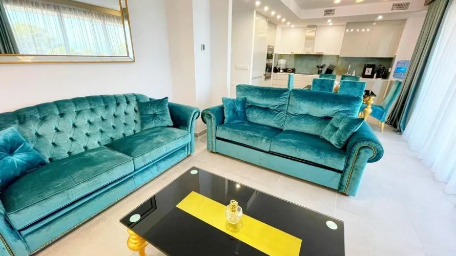 Apartamento de 3 dormitorios en Villajoyosa, España No. 525 № 1