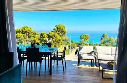 Apartamento de 3 dormitorios en Villajoyosa, España No. 525