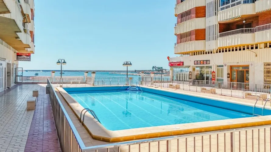 Apartamento de 100m² en Torrevieja, España No. 722 № 20