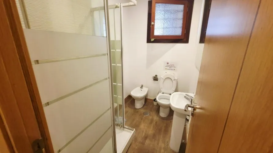 Apartamento de 5 dormitorios en Alicante, España No. 620 № 16