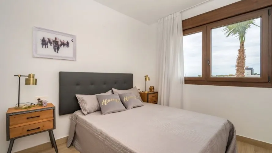 Bungalow de 3 dormitorios en Finestrat, España No. 271 № 6