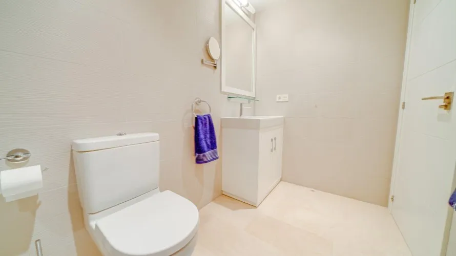 Apartamento de 2 dormitorios en Villajoyosa, España No. 299 № 21