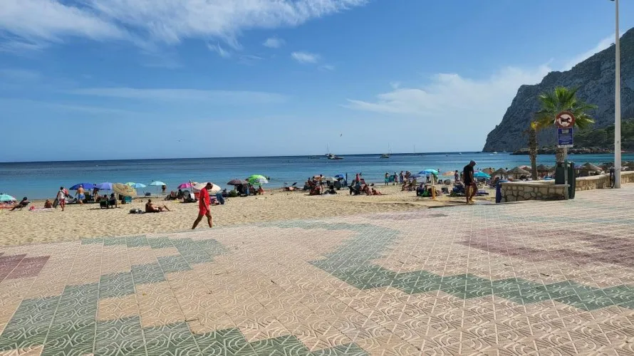 Propiedad comercial de 85m² en Calpe, España No. 580 № 7