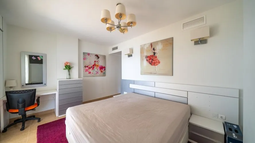 Apartamento de 4 dormitorios en Calpe, España No. 631 № 12