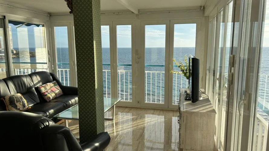 Apartamento de 2 dormitorios en Benidorm, España No. 464 № 2