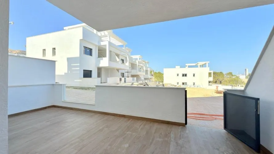 Apartamento de 2 dormitorios en Finestrat, España No. 105 № 21