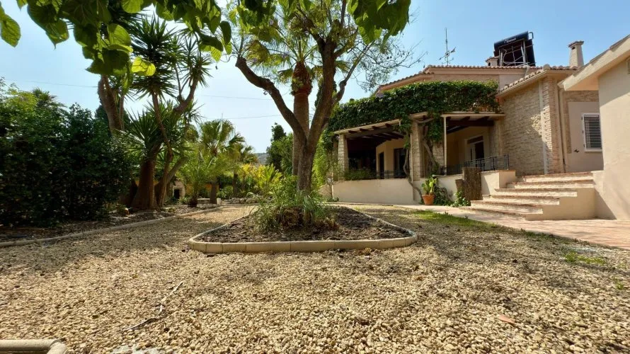 Apartamento de 6 dormitorios en Alicante, España No. 527 № 7