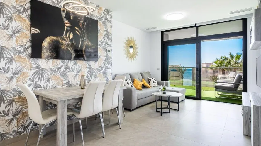 Apartamento de 2 dormitorios en Benidorm, España No. 196 № 15