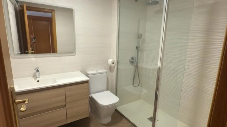 Apartamento de 3 dormitorios en Alicante, España No. 104 № 17