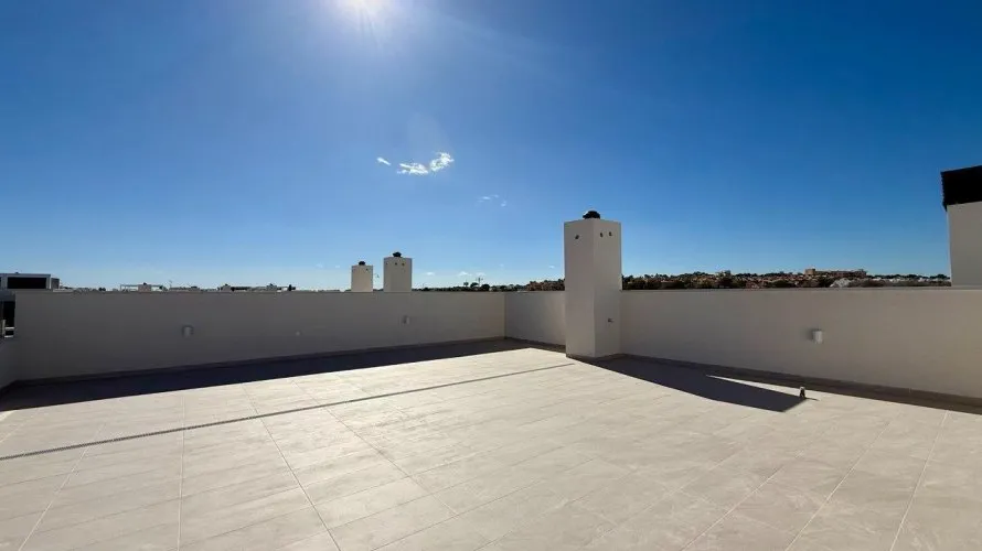 Ático de 2 dormitorios en Torrevieja, España No. 676 № 5