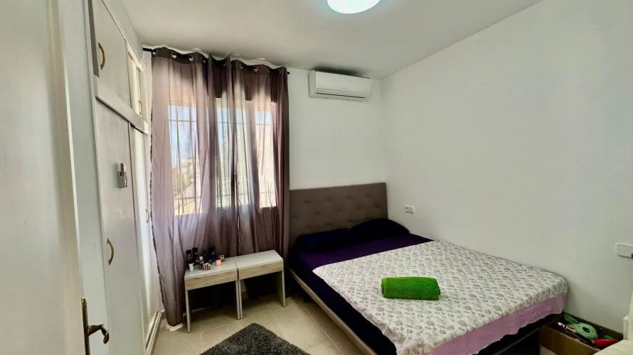 Bungalow de 2 dormitorios en Torrevieja, España No. 127 № 5