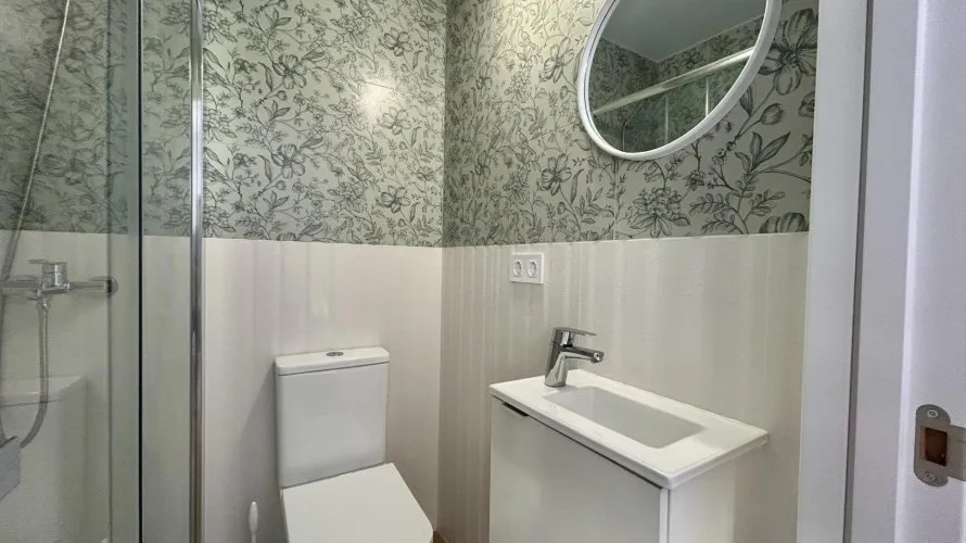 Apartamento de 2 dormitorios en Torrevieja, España No. 121 № 21