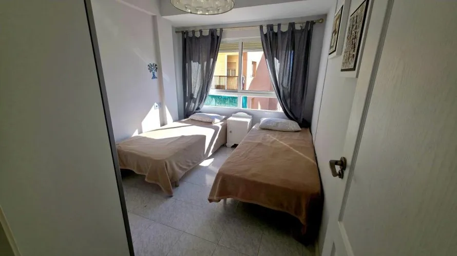 Apartamento de 2 dormitorios en El Campello, España No. 674 № 10