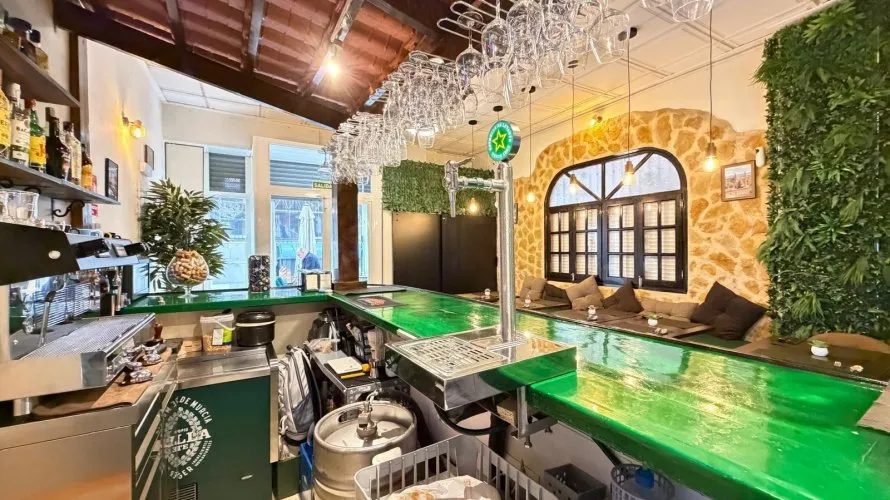 Propiedad comercial de 57m² en Torrevieja, España No. 709 № 10