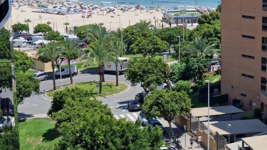 Apartamento de 2 dormitorios en Villajoyosa, España No. 421