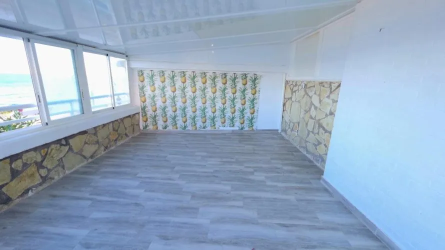 Apartamento de 3 dormitorios en El Campello, España No. 524 № 4