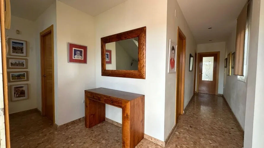 Apartamento de 4 dormitorios en L'Alfàs del Pi, España No. 693 № 5