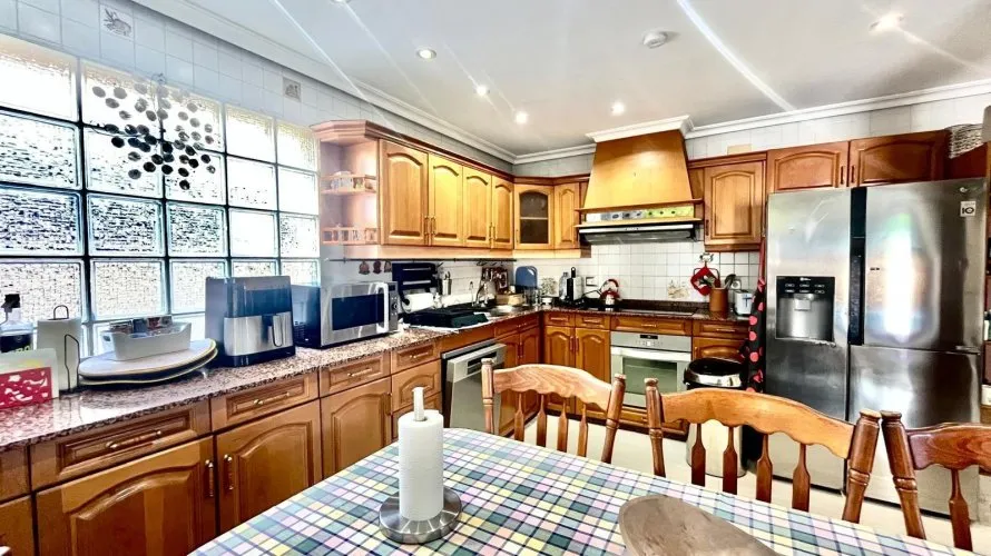 Villa de 4 dormitorios en Torrevieja, España No. 189 № 25