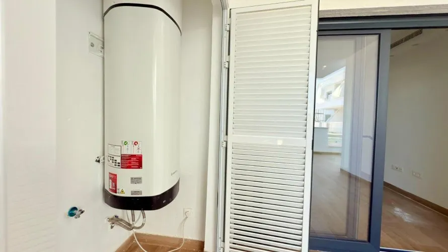 Apartamento de 2 dormitorios en Finestrat, España No. 105 № 24