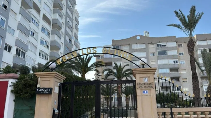 Apartamento de 2 dormitorios en Villajoyosa, España No. 757 № 15