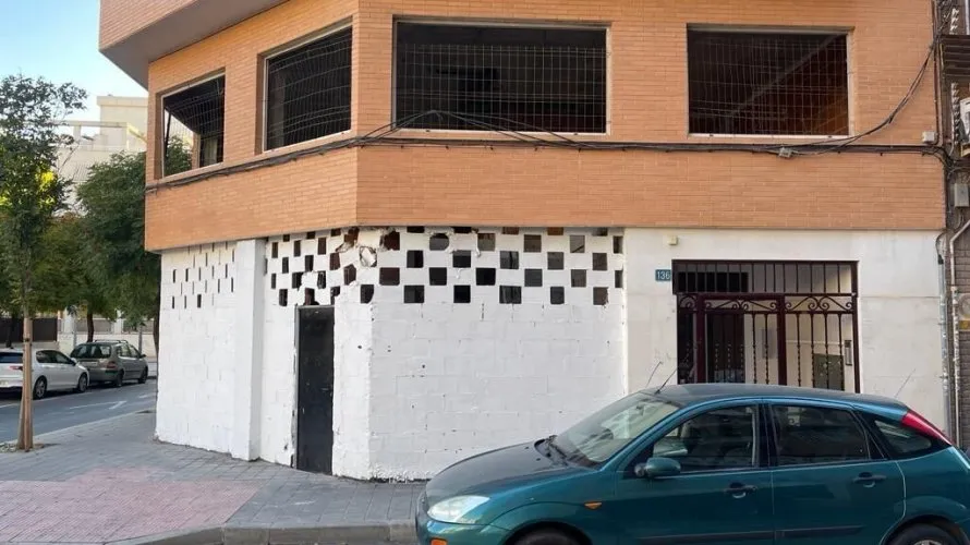 Propiedad comercial de 200m² en Alicante, España No. 367 № 13
