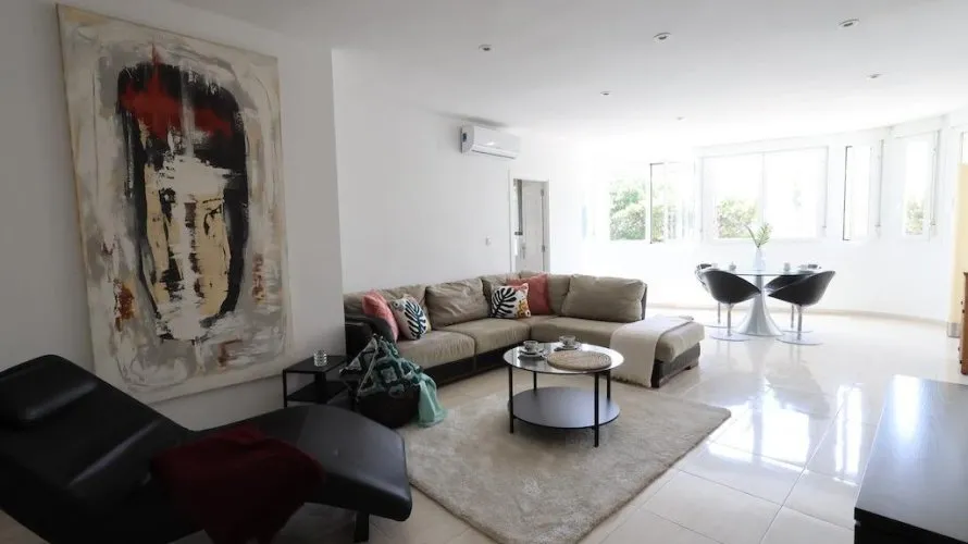 Apartamento de 3 dormitorios en Torrevieja, España No. 425 № 19