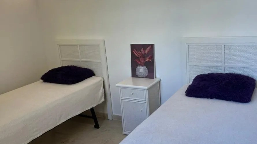 Apartamento de 2 dormitorios en Torrevieja, España No. 123 № 28