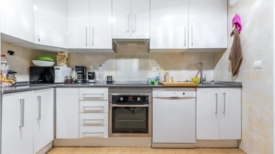 Apartamento de 3 dormitorios en Alicante, España No. 644 № 18