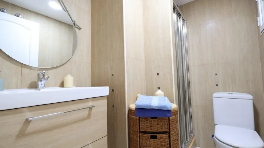 Apartamento de 3 dormitorios en Torrevieja, España No. 425 № 12
