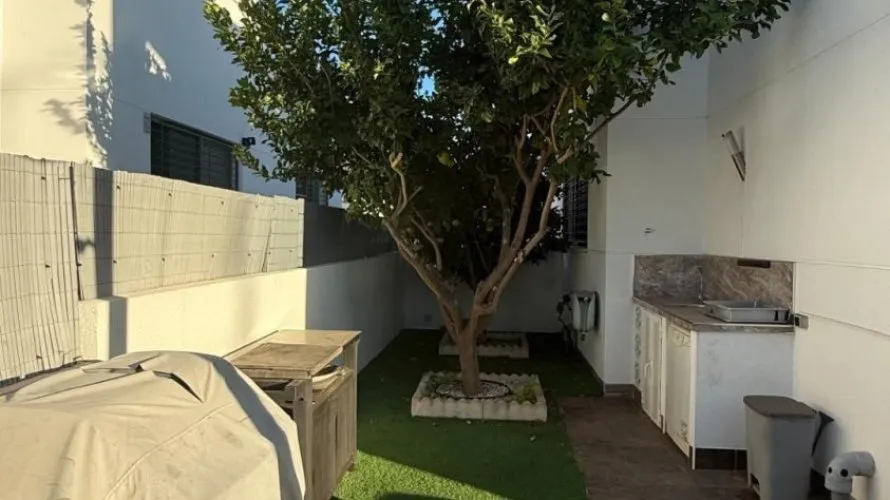 Apartamento de 3 dormitorios en Torrevieja, España No. 133 № 9