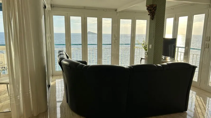 Apartamento de 2 dormitorios en Benidorm, España No. 464 № 8