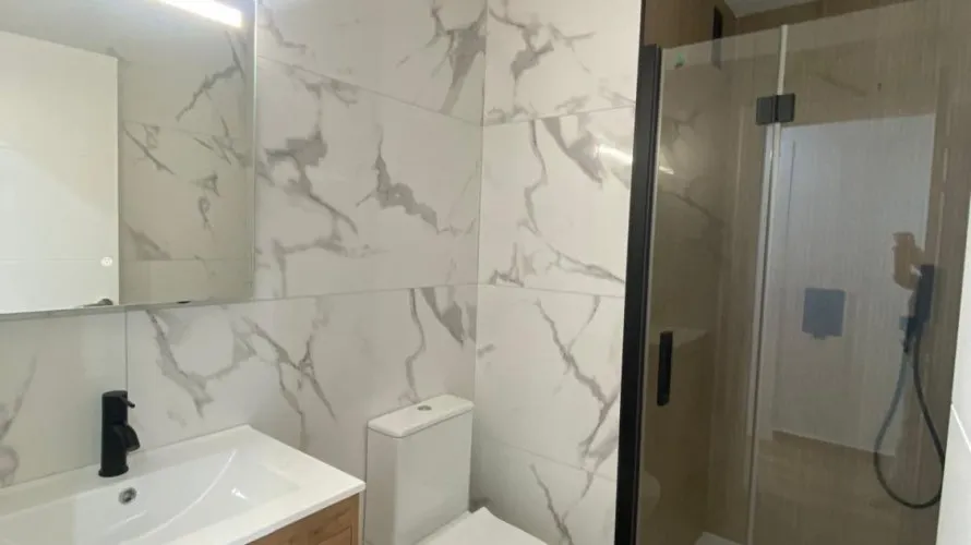 Apartamento de 3 dormitorios en Torrevieja, España No. 111 № 13