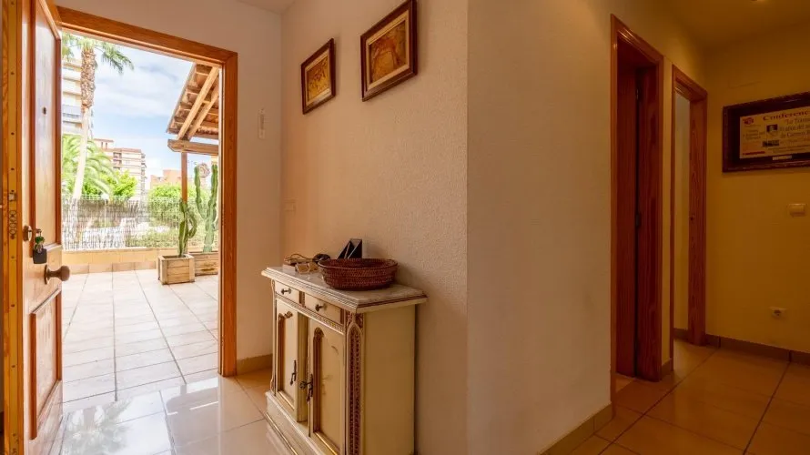 Parcela de 109m² en El Campello, España No. 432 № 2