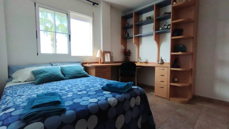 Apartamento de 6 dormitorios en Torrevieja, España No. 599 № 21