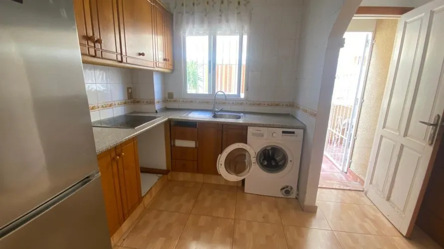 Сasa de 3 dormitorios en Torrevieja, España No. 777 № 22