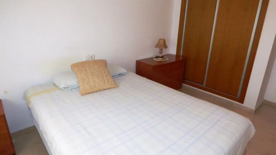 Ático de 4 dormitorios en Alicante, España No. 106 № 25